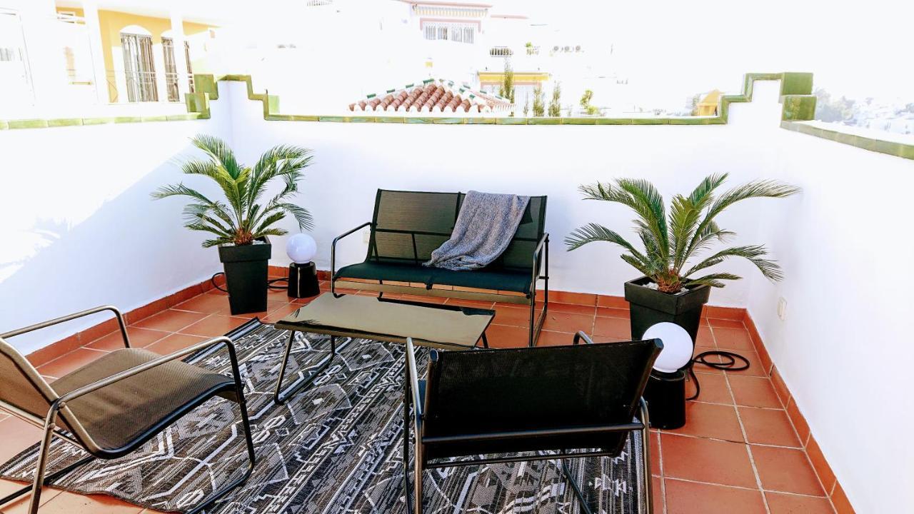 Carmen Rooms -- Boutique B&B By The Sea ネルハ エクステリア 写真